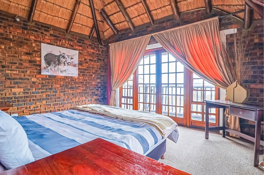 8 Bedroom Property for Sale in Oranjeville Free State
